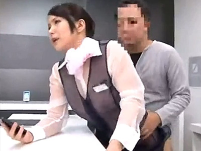 女の服が全部透ける特殊能力！携帯ショップ店員のお姉さんの体を凌辱しパコパコ