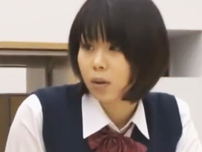 図書館で勉強してた真面目なJKにセンズリ見せつけるだけでは満足できずにレイプ決行しちゃう淫乱男ｗ