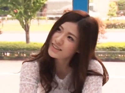 現役JDをマッサージと称してヤるな展開へ持ち込み濃厚ハメ開始！