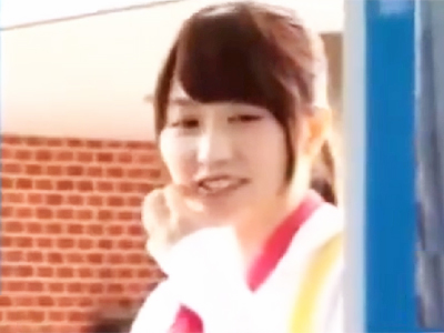 素人美女がセックスなゲームで本気イキ披露！友達チンポに中出しされて幸せ顔