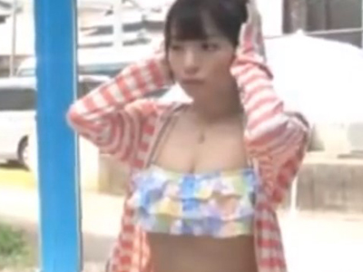 男友達とマッサージ体験中に中出しSEXしちゃった女子大生