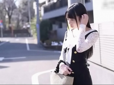 黒髪華奢でアイドル顔！パーフェクト美少女が華奢な体全体で感じながらアヘ顔イキ