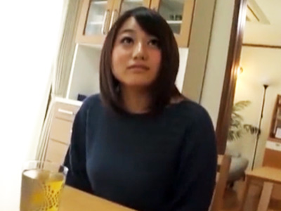 母の友人に媚薬を飲ませて体を疼かせ膣内射精肉奴隷にｗ