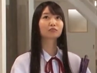 びしょ濡れノーブラ女子高生が体育倉庫でデカチン先生とこっそり禁断パコ