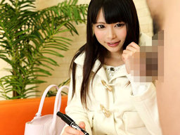 先輩後輩の友達男女がオチンチンスケッチに盛り上がり勢い余って生発射FUCK