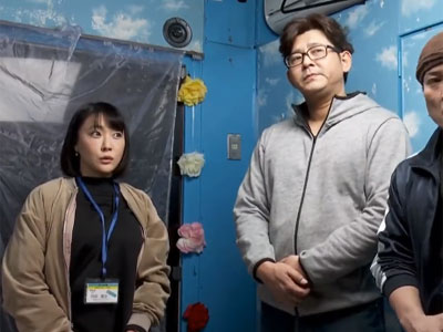 巨乳でドスケベな身体つきの新人ADがMM号の準備中に犯され生発射フィニッシュ