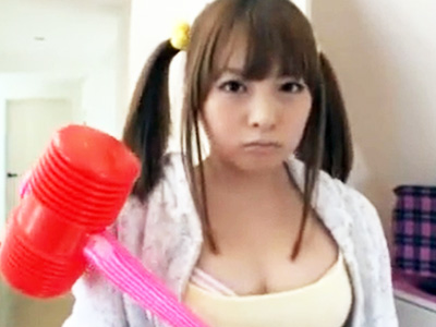 成長した身体を晒して誘惑してくるロリカワ妹と近親相姦中出しSEX！