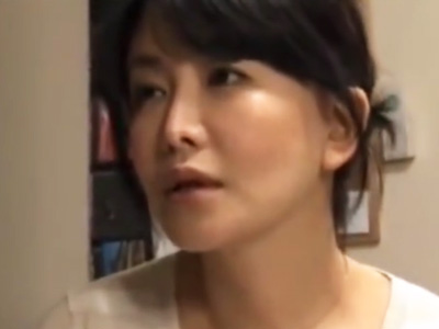 息子の同級生の若い体を貪って不倫パコに夢中になる美とろける熟女ママ