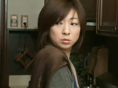 「凄く深いのぉっ！」昼間からラブホテルで浮気相手と激しく身体を交える不貞妻