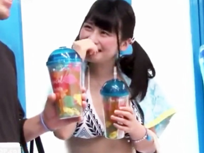 セクシーマッサで発情させたロリ少女のパイパンマンコに寝取り中出しｗ