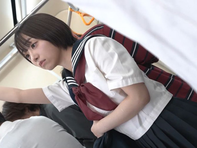 通学中のJK様に狙いを定め好き放題に！