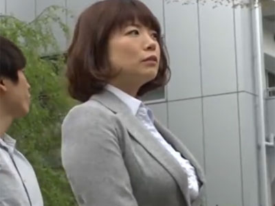 欲求不満なムチムチOLが痴漢男のテクニックに負けて和姦プレイ